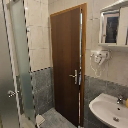 Vodanovic Apartment *