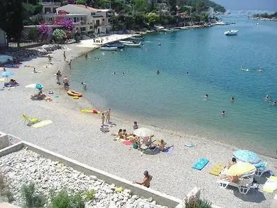 Vodanovic Apartman *