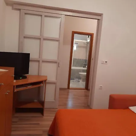 Vodanovic Apartman *
