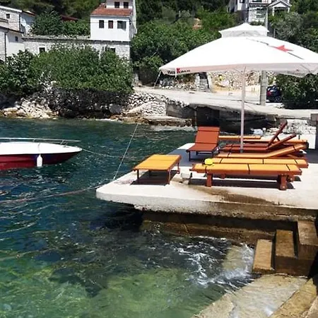 Vodanovic Apartman *