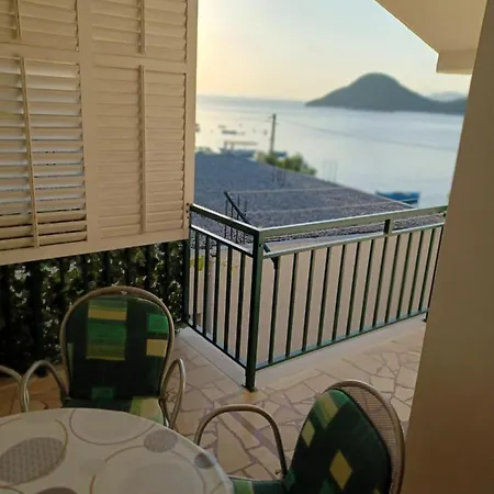 Vodanovic Apartment